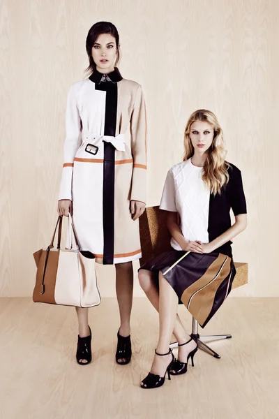 Look 10